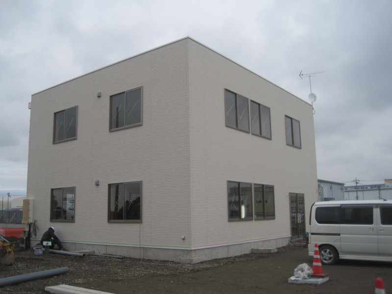 埼玉県：2階建て事務所　5Wx6K　