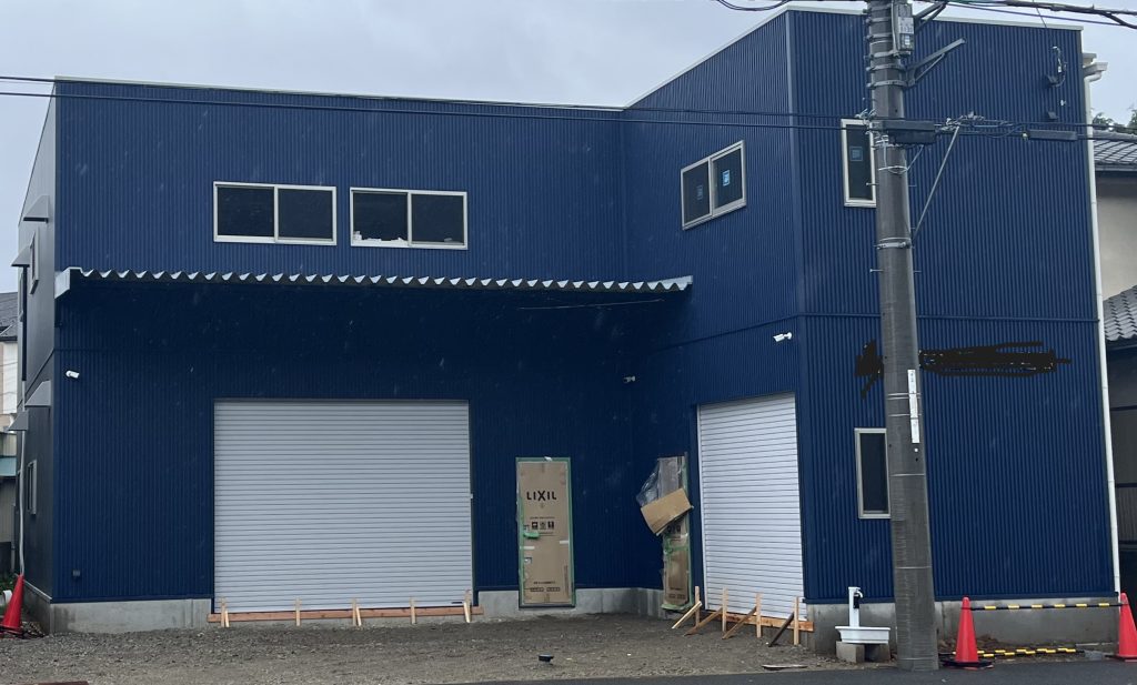 2階建プレハブ事務所・倉庫（埼玉県）の施工事例