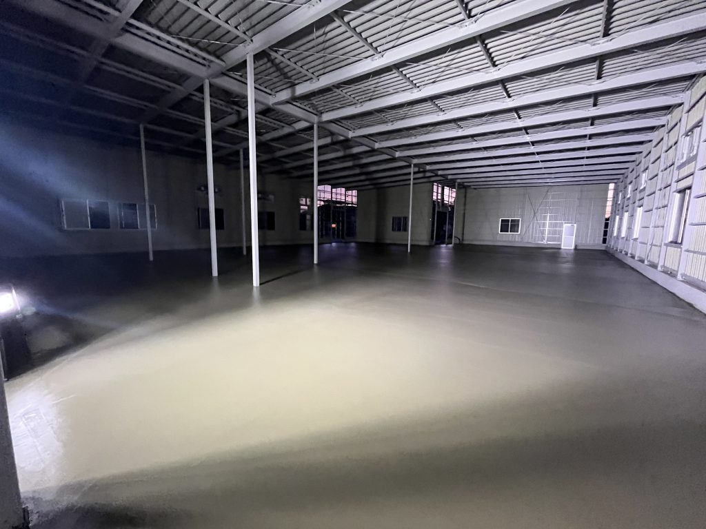 軽量鉄骨造工場プレハブ（茨城県）の施工事例