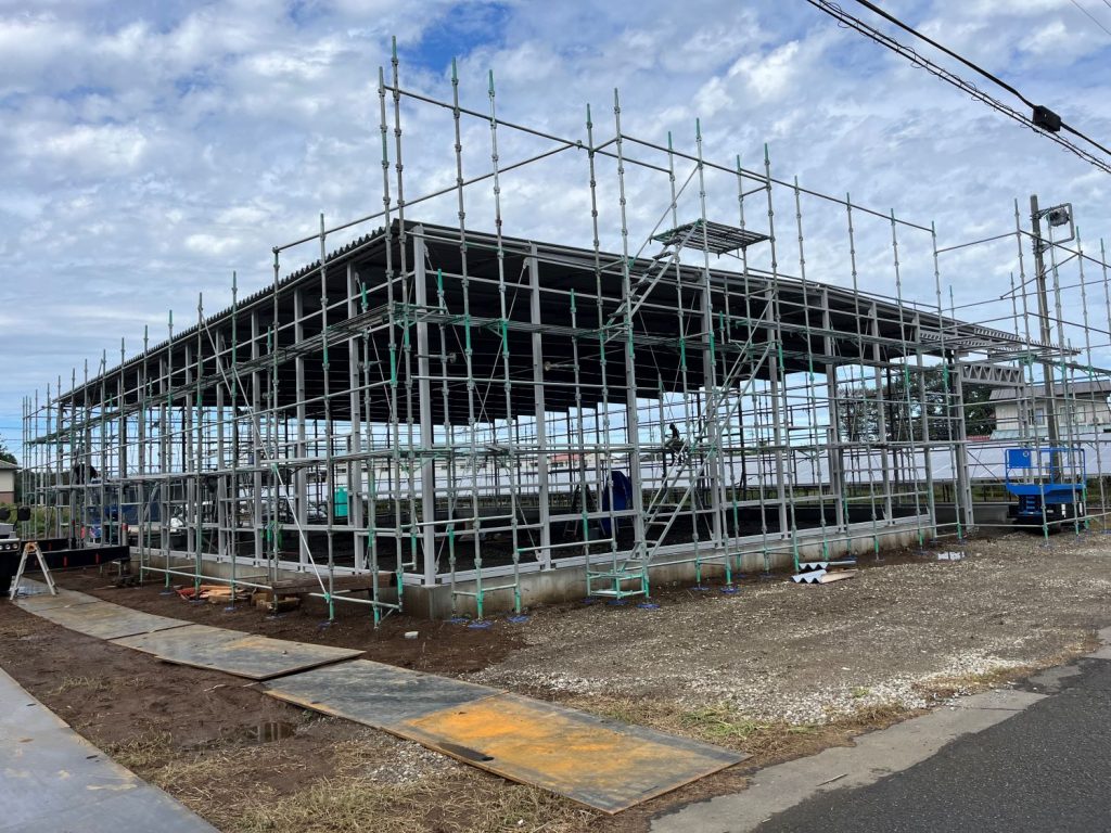 軽量鉄骨プレハブ倉庫（茨城県）の施工事例